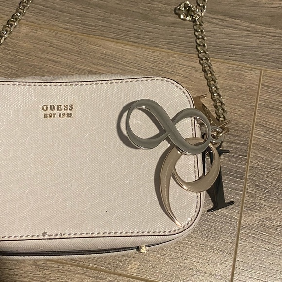 Guess shoulder bag - Picture 2 of 4